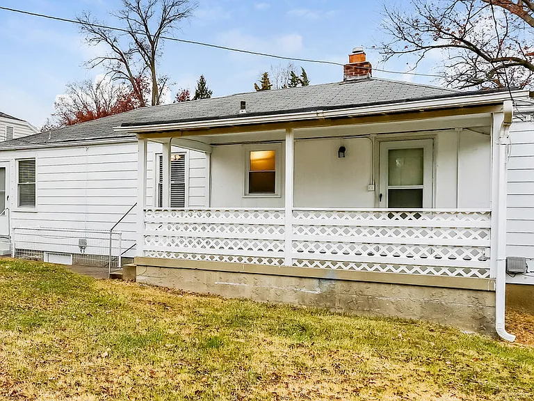 7520 Eunice Ave — Photo 17