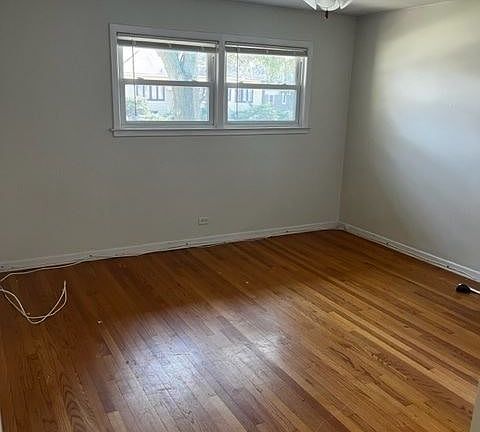3rd image of 209 E Fremont Ave