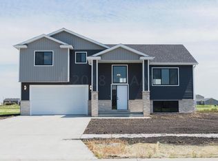 385 Carlsbad Ave, Mapleton, ND 58059