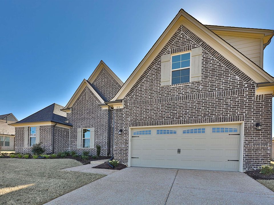 1st image of 55 Laurel Wood Ln