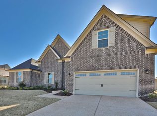 55 Laurel Wood Ln, Oakland, TN 38060