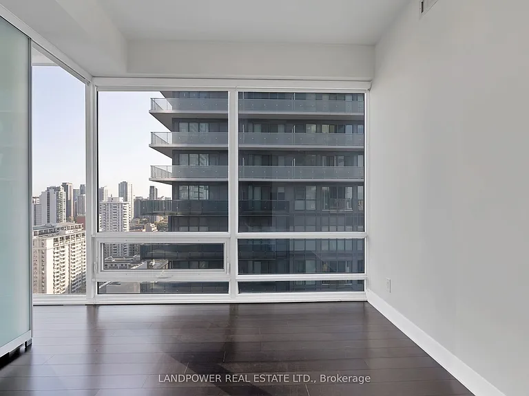 15 Grenville St #2609 — Photo 11
