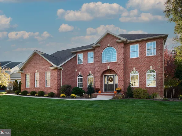 150 Fernleaf Ct, State College, PA 16801