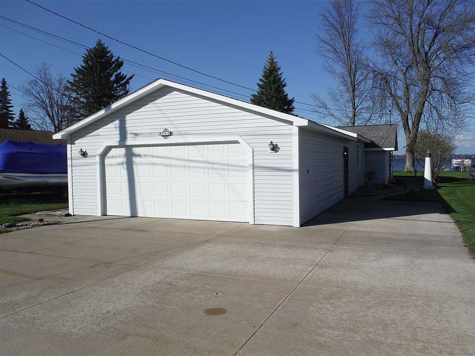 1st image of 712 Iroquois Ave