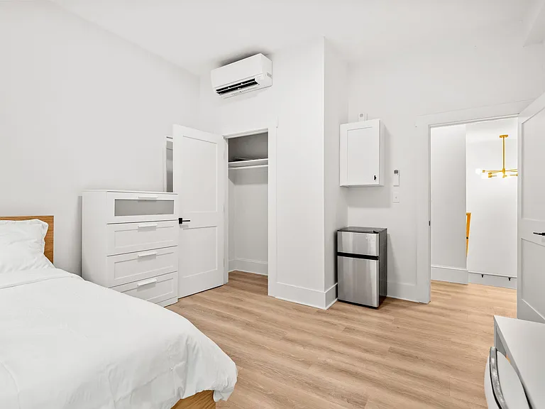 18 Benedict St #4 — Photo 3