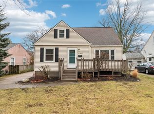 27863 Aberdeen Rd, Bay Village, OH 44140