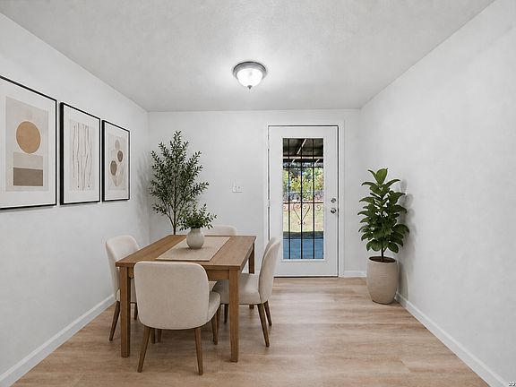 4th image of 2947 Lasses Blvd