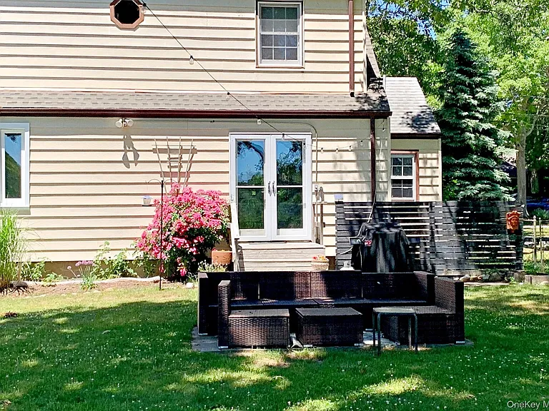 900 Mason Dr — Photo 30
