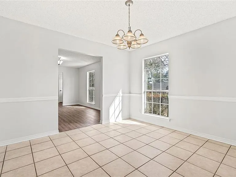 1240 Lynchburg Ct — Photo 7
