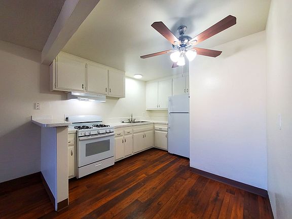 2nd image of 1106 E Washington Ave APT C