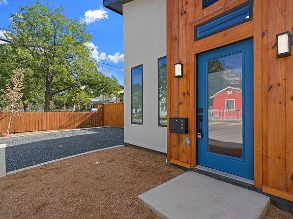 3rd image of 212 S Polaris St