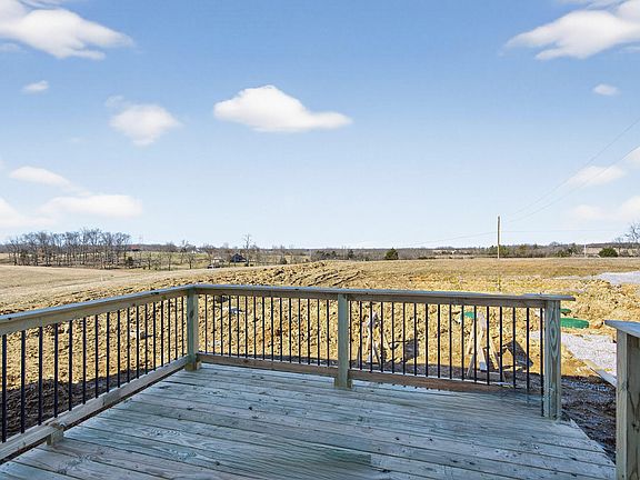 4th image of 348 Noland Rd