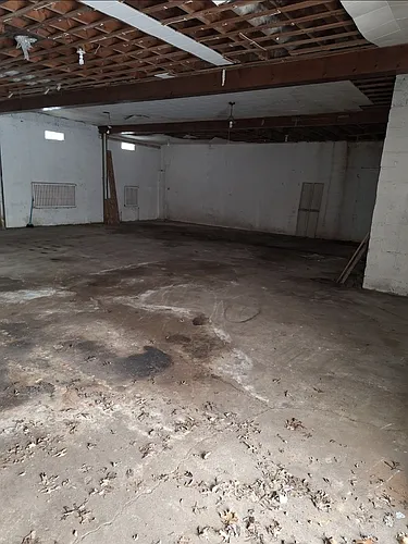 Floor plan 1130 East 9th Street - Garage Space