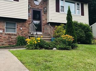 72 Fieldwood Rd, Waterbury, CT 06704