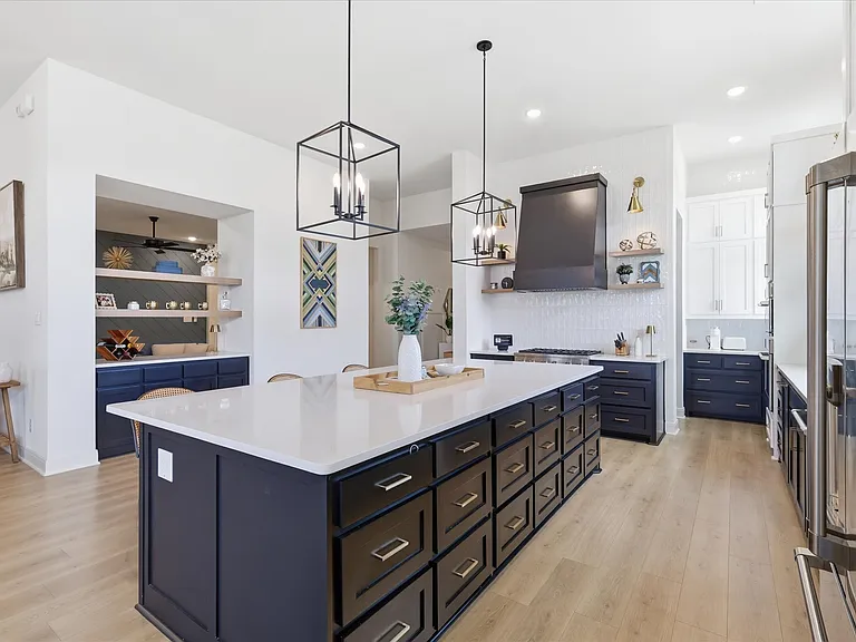 501 Horizon Way — Photo 4