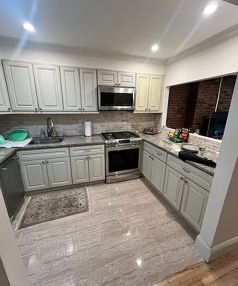 312 W 77th St #2F — Photo 9