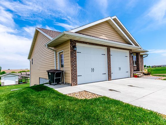 2204 Timberlane Drive