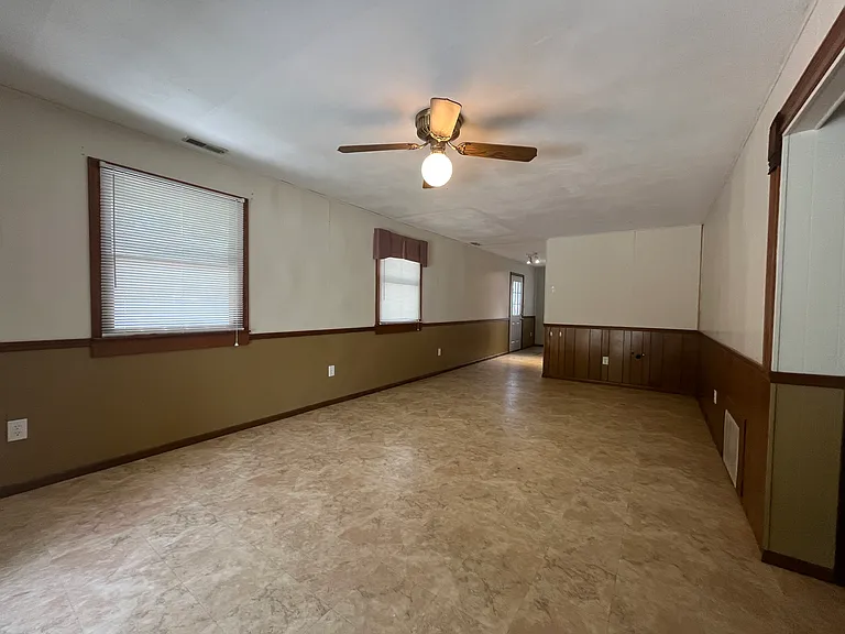 308 Salem St — Photo 15