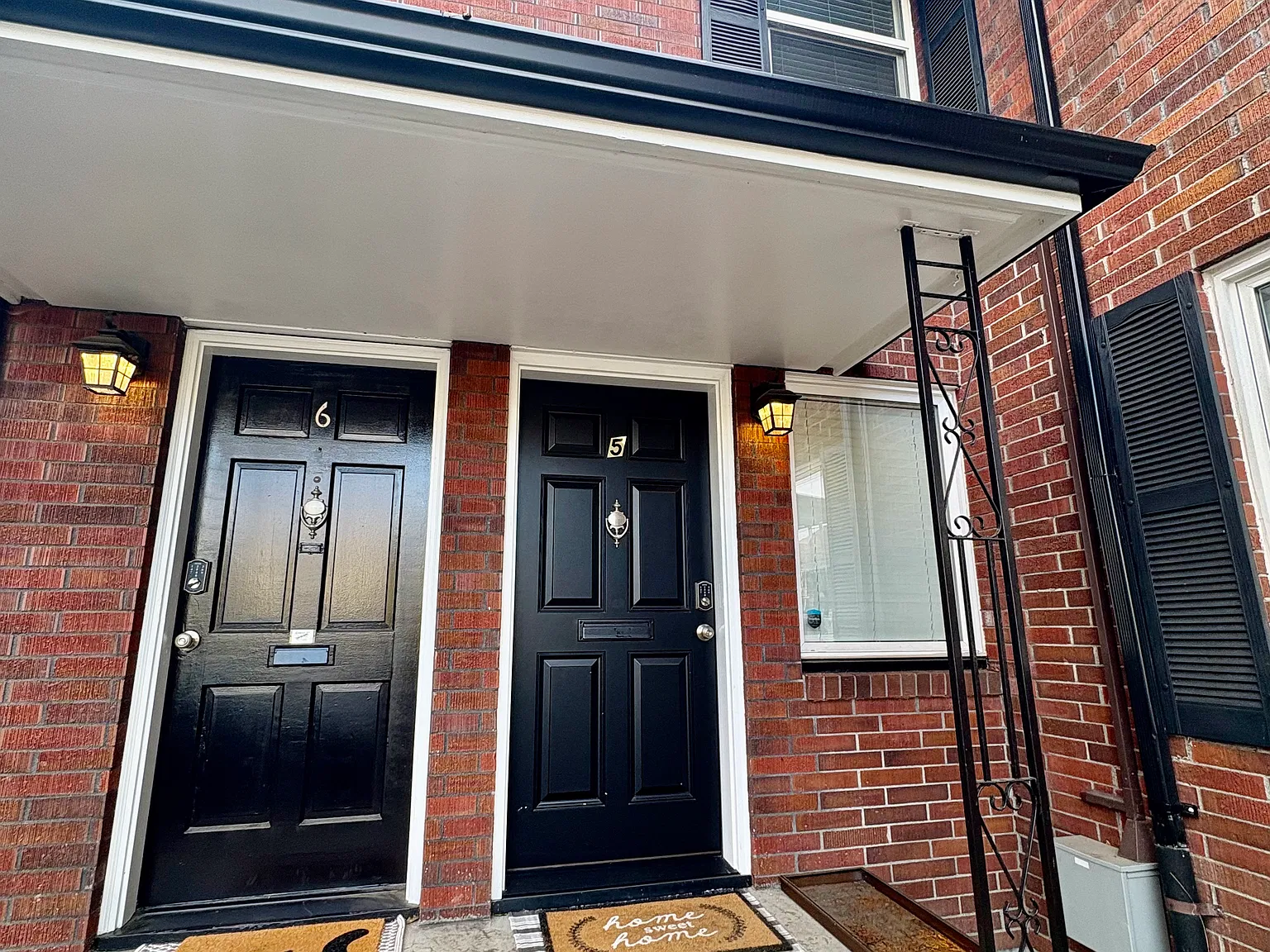 620 N I St — Photo 2