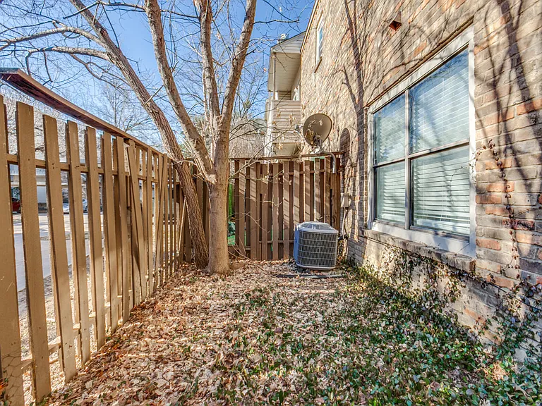 7340 Skillman St #605 — Photo 24