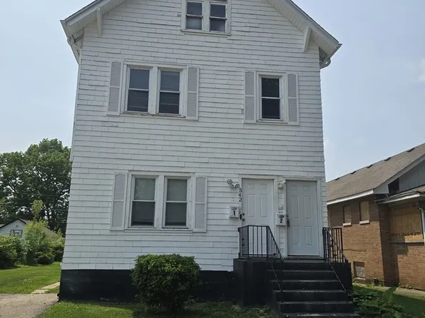 1542 Jackson St, North Chicago, IL 60064