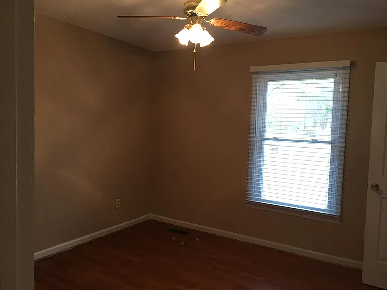 120 Pattiwood Dr — Photo 8