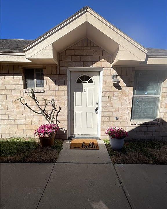 1st image of 1208 S Diplomat Dr #4