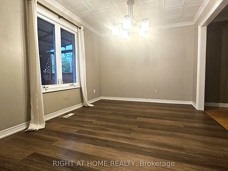 28 Mullen Dr — Photo 7