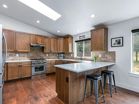 5th image of 19525 River Woods Dr