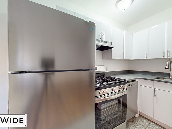 5th image of 107 Saint Marks Pl APT 1A
