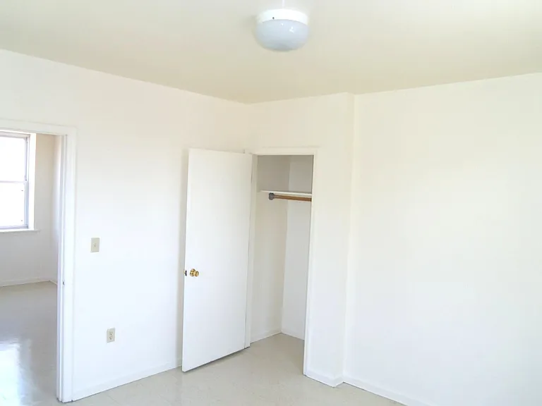 245-315 Palisade Ave #275-22 — Photo 9