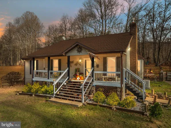 168 Tall Pines Ln, Berkeley Springs, WV 25411