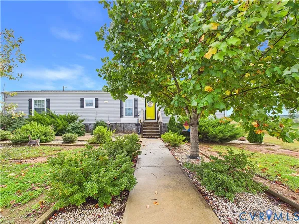 290 Western Ln, Appomattox, VA 24522