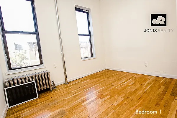 Rented by Jonis Realty | media 10