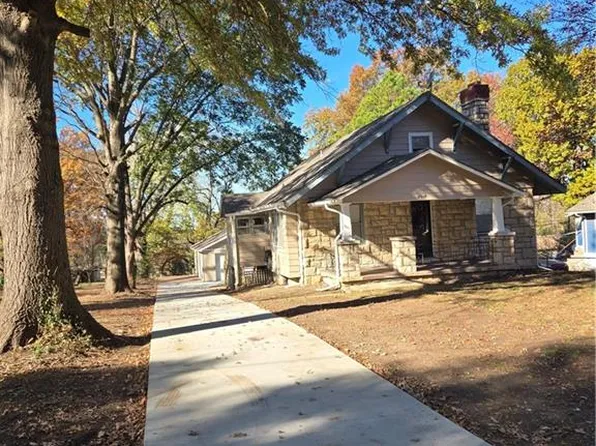 2018 N 43rd St, Kansas City, KS 66104