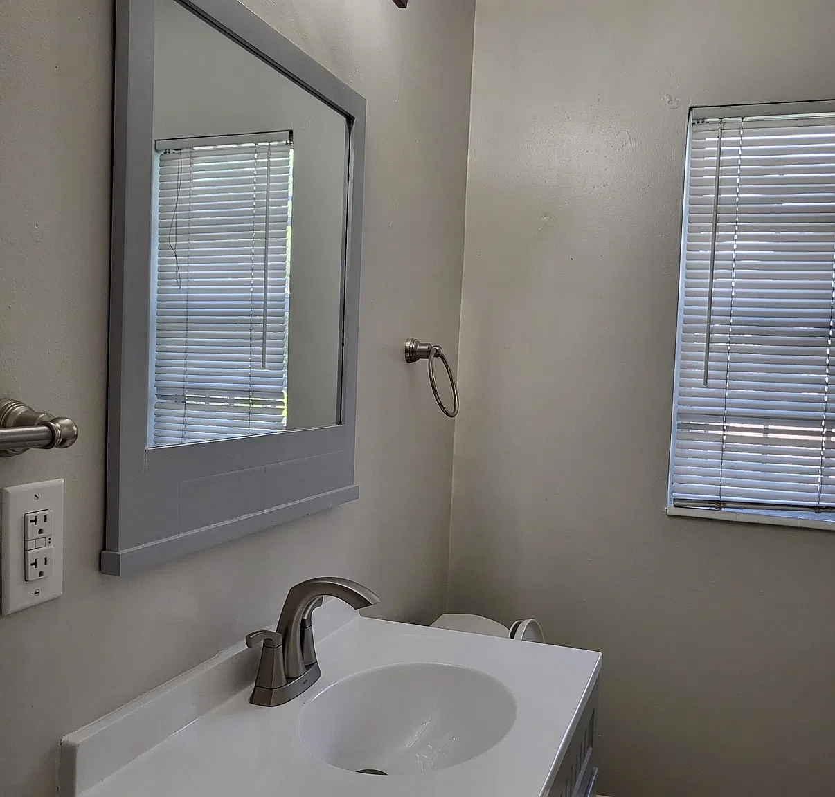 3 bed, 1098 sqft, $1,700 — Photo 3