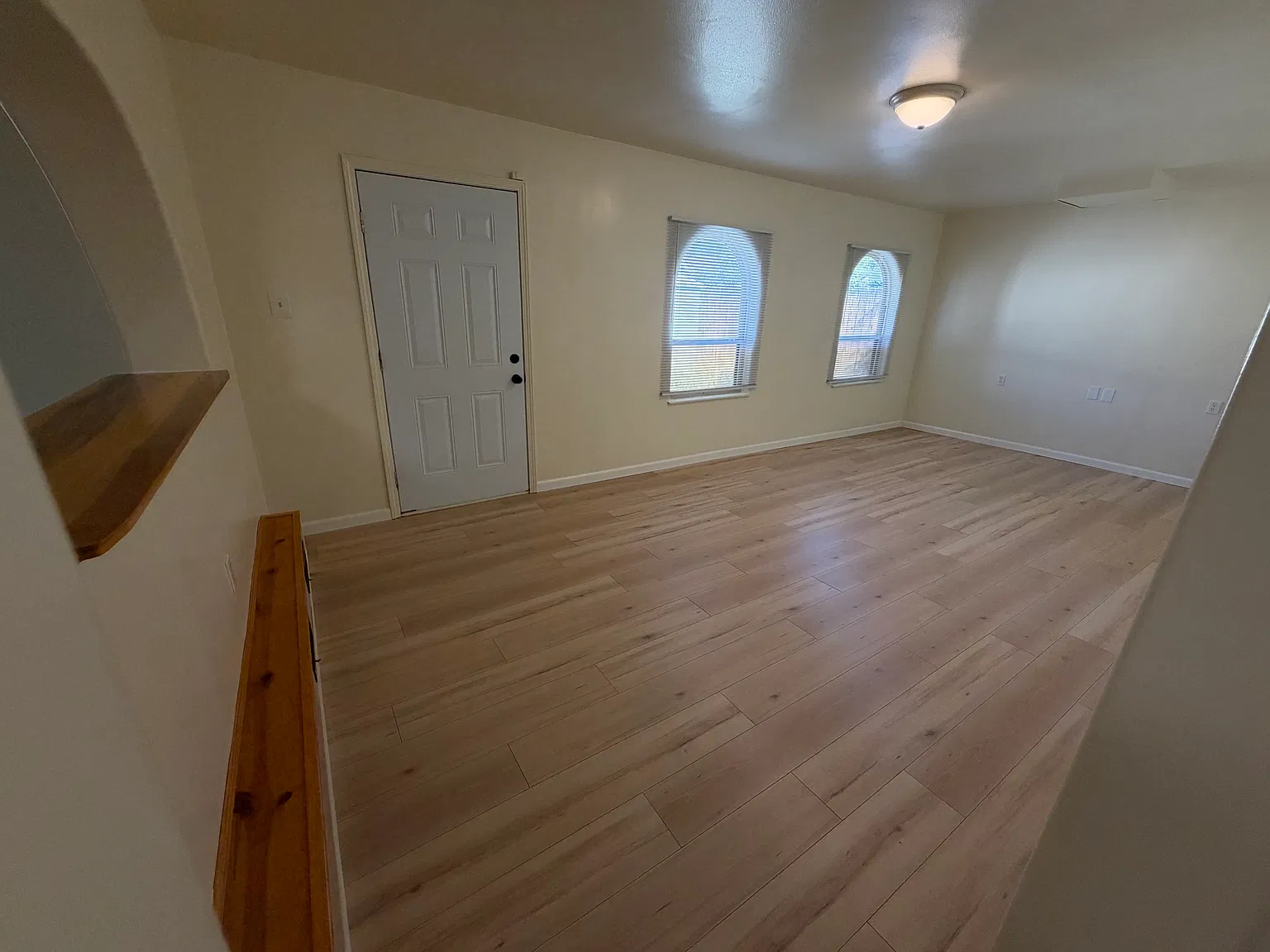 4 bed, 2000 sqft, $1,850 — Photo 3
