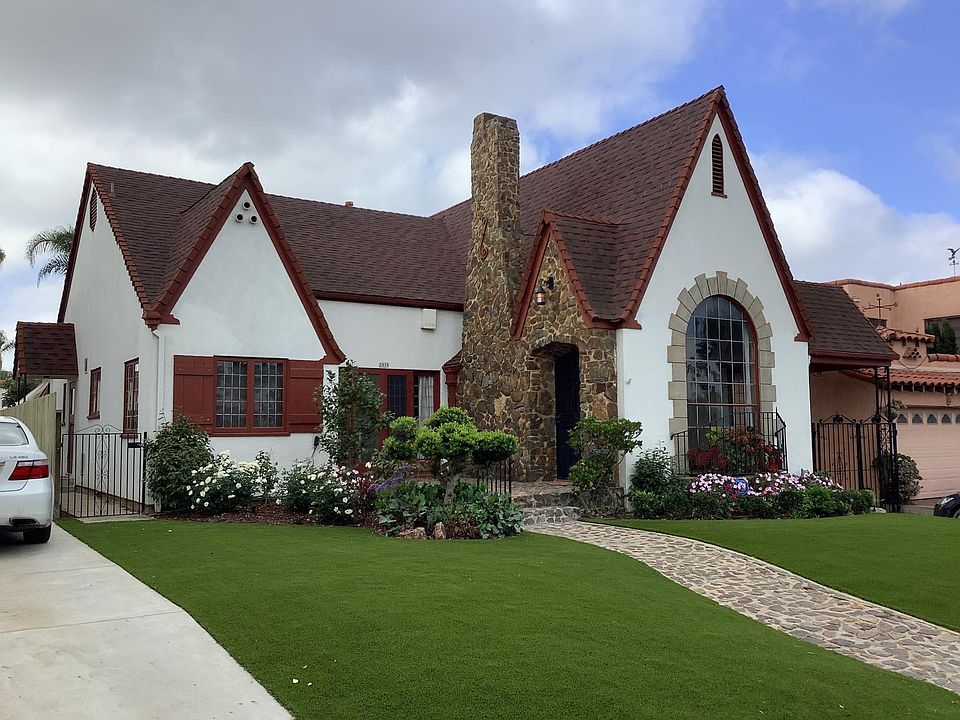 English Tudor built in 1925