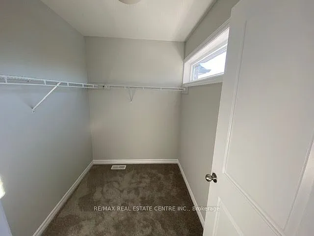 34 Pondcliffe Dr — Photo 16