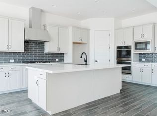 4663 N 181st Dr, Goodyear, AZ 85395