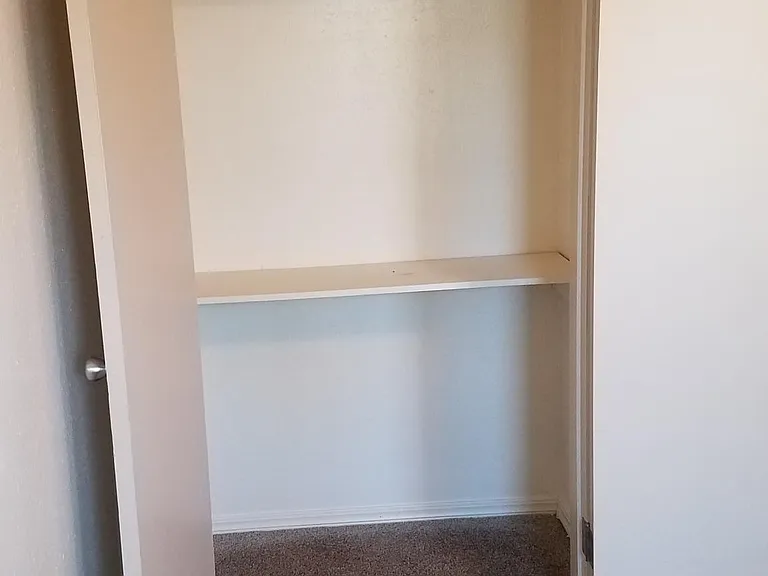 406 Gayclifee Ter — Photo 9