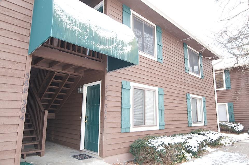 1st image of 366 S Wilmington Ct