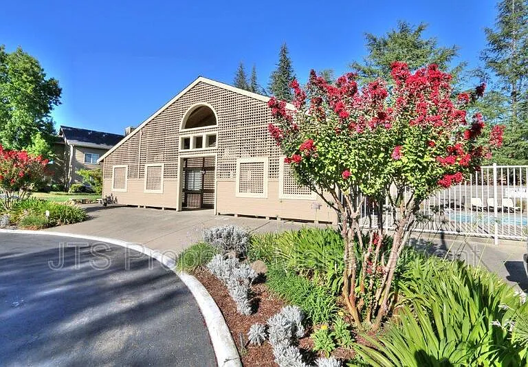 11150 Trinity River Dr #122 — Photo 25