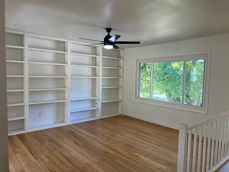 1423 E Dunstan Dr — Photo 8
