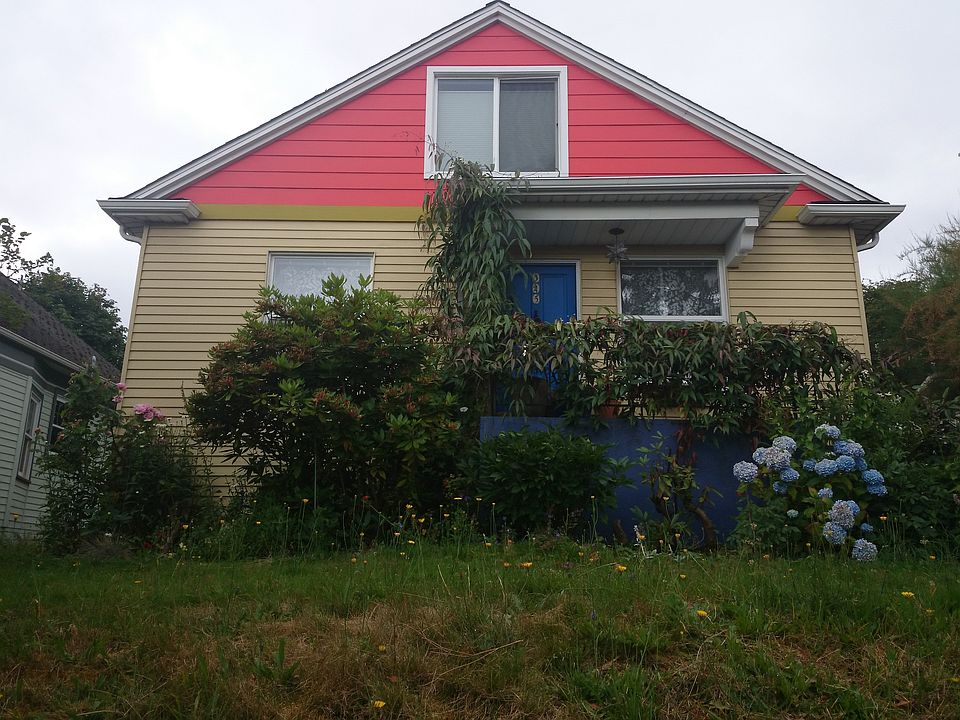 2nd image of 325 30th Ave