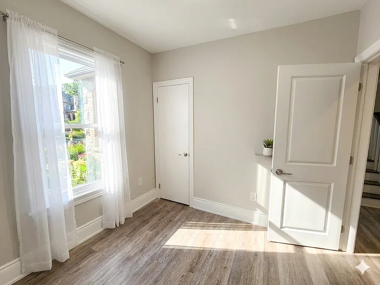 383 Cumberland Ave #3 — Photo 8