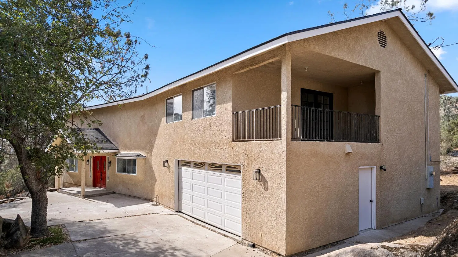 4 bed, 2652 sqft, $2,500 — Photo 3