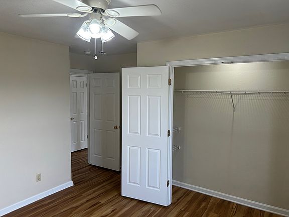 3rd image of 6822 Boston Dr