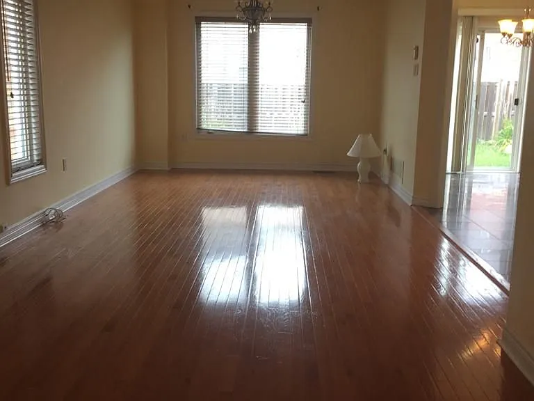 58 Sewells Ln #UPPER — Photo 3