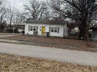 1525 Ravenswood Dr, Evansville, IN
